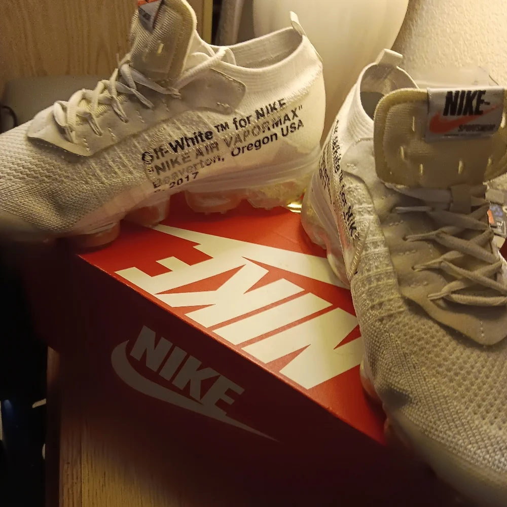 Nike x Off White Vapormax Flyknit Sneakers | Men's Size: 11 | Replacement Box - Picture 2 of 8